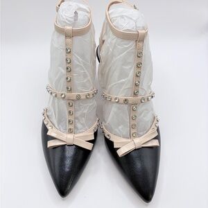 INC International Concepts Black and Cream Heels with Bow and Studs